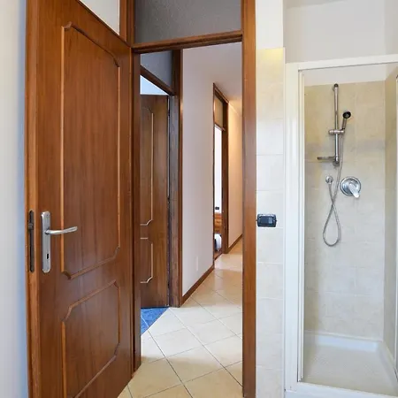 Apartament 2 Bedroom Beautiful Apartment In Omegna