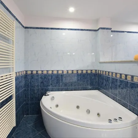 2 Bedroom In Apartmán *