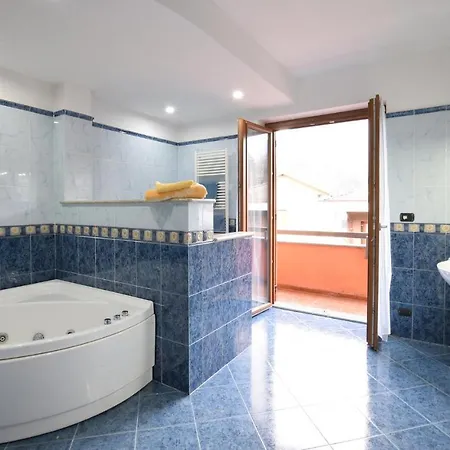 2 Bedroom Beautiful Apartment In Omegna *