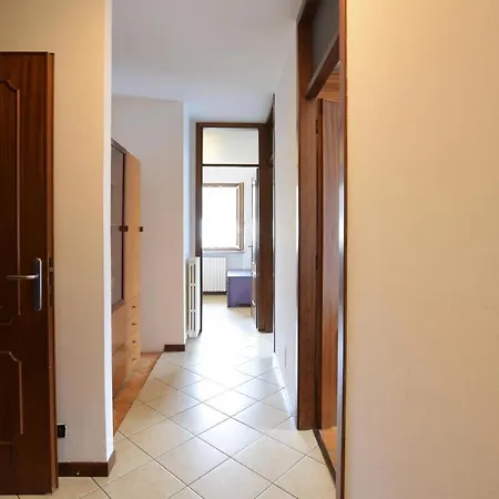 2 Bedroom Beautiful Apartment In Omegna Apartament