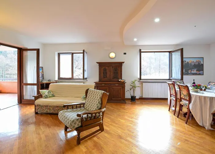 2 Bedroom In Διαμέρισμα *